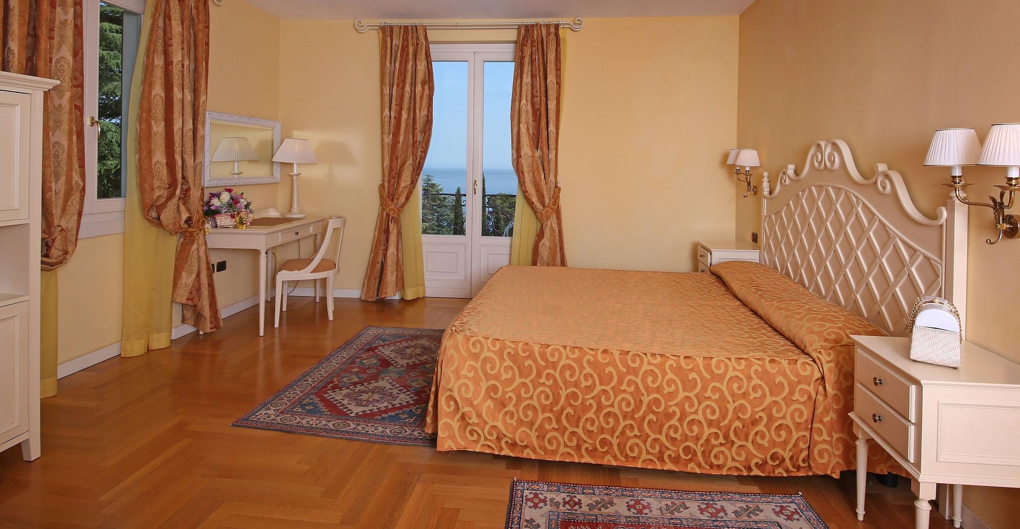 Villa Sofia Hotel Gardone Riviera Luaran gambar
