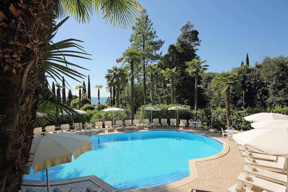Villa Sofia Hotel Gardone Riviera Luaran gambar