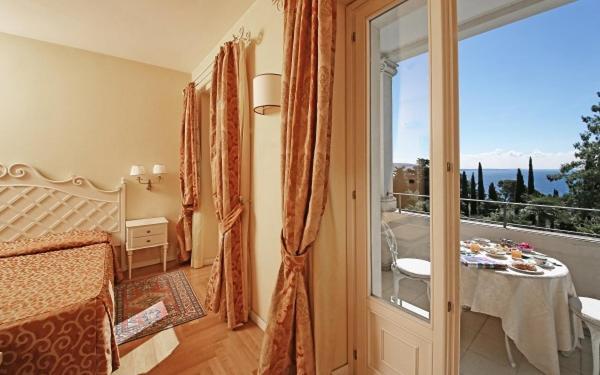Villa Sofia Hotel Gardone Riviera Luaran gambar